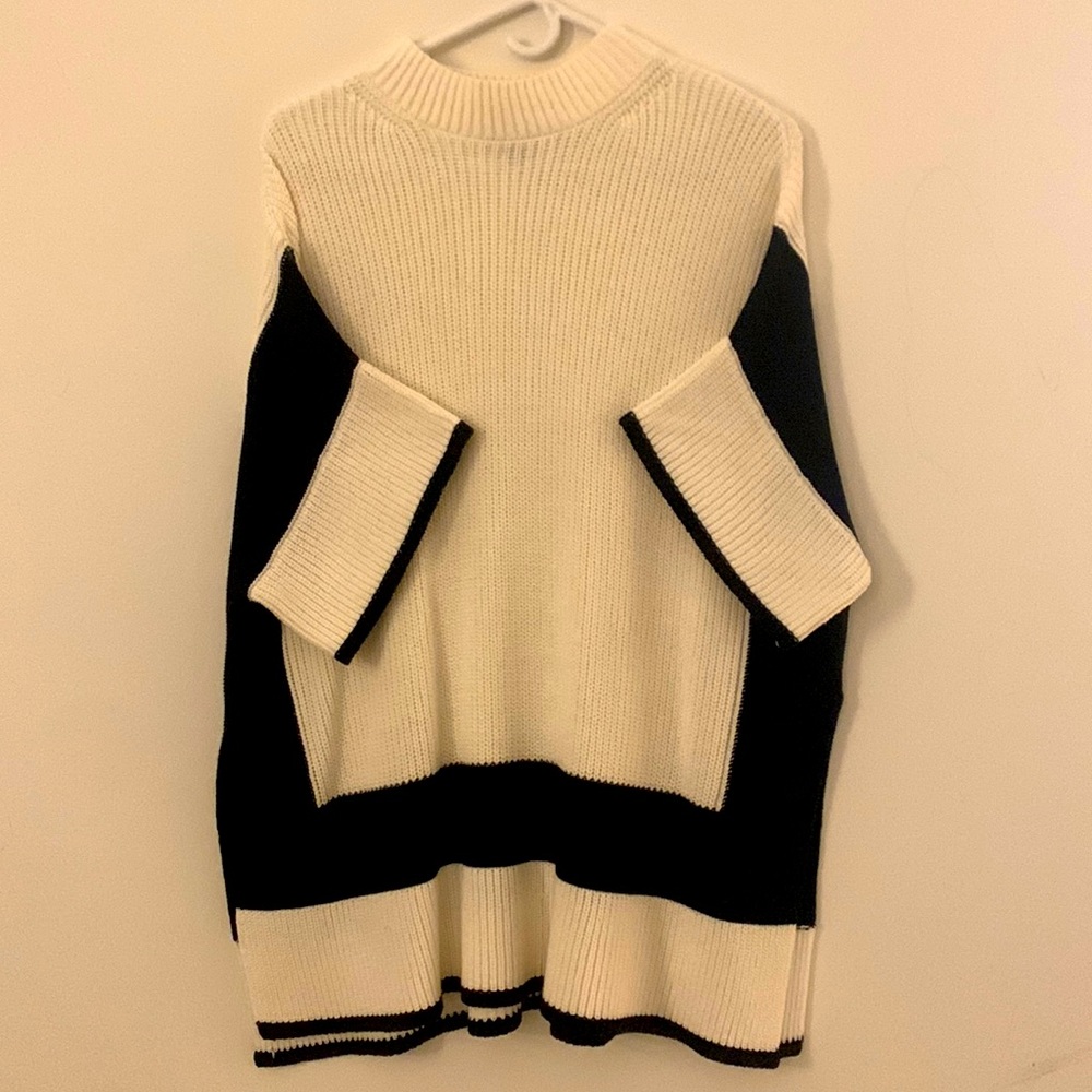 Ann Taylor Colorblock knit poncho